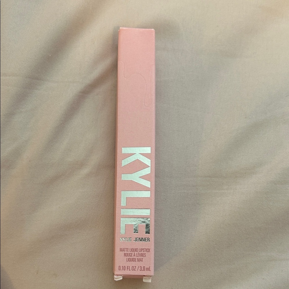 Kylie Jenner Matte Liquid Lipstick - Soft Pink